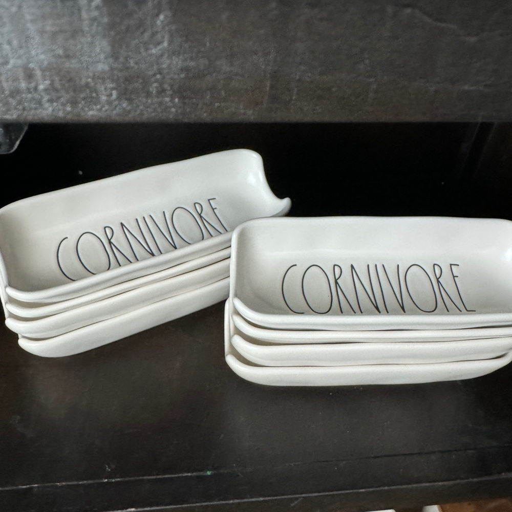 Rae Dunn corn holder (8)